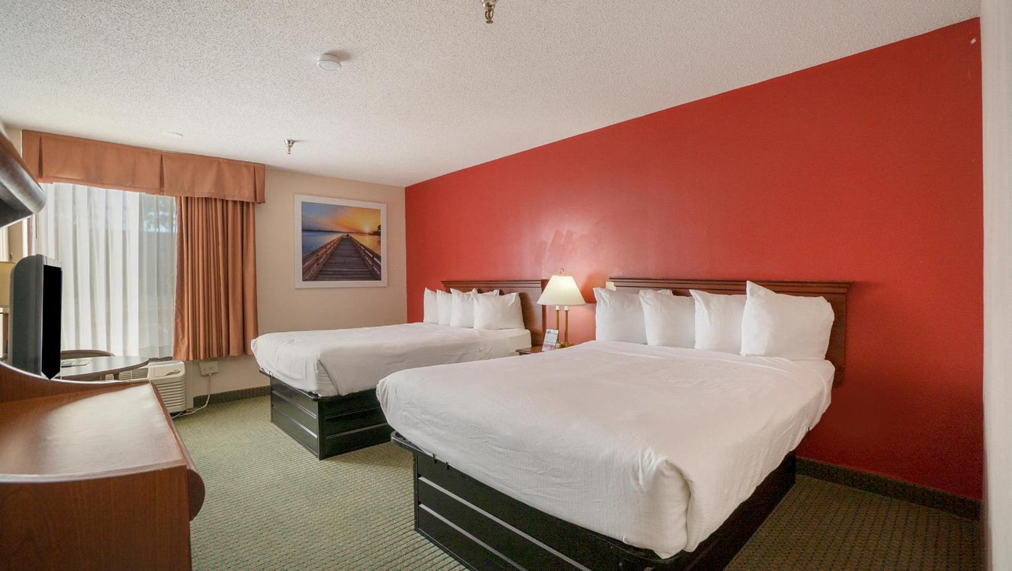 Days Inn & Suites By Wyndham Mt Pleasant Mount Pleasant Room photo